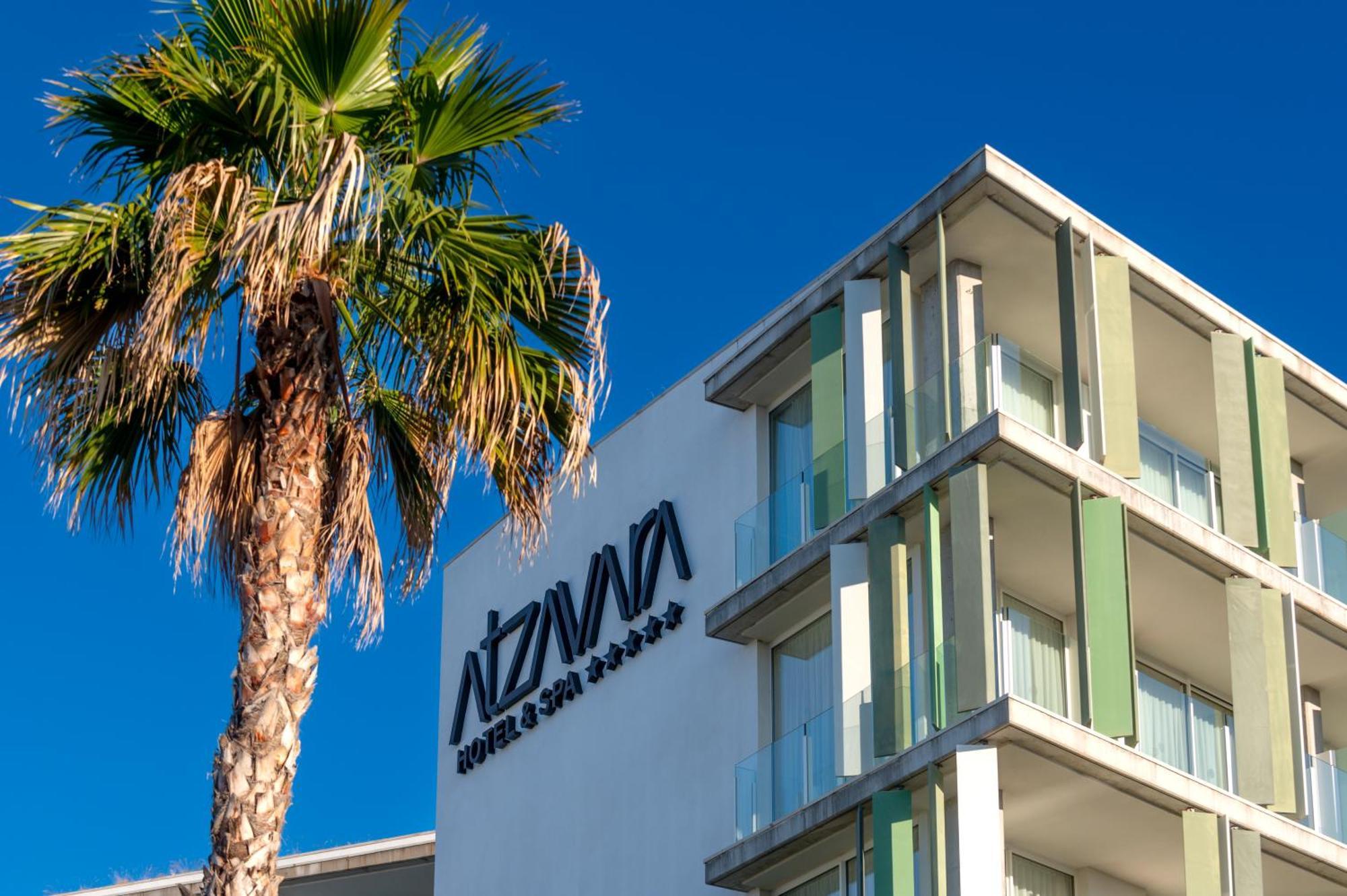 Atzavara Hotel & Spa Santa Susanna Exterior foto The Azman Apartments